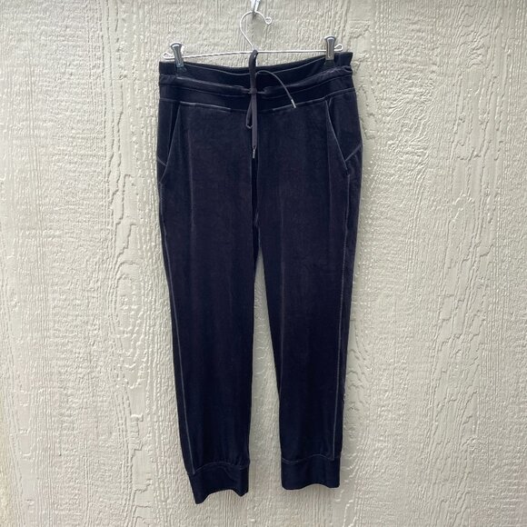 Lululemon Size 6  Ready to Crush High Rise Velour Velvet Black Jogger Pants‎ - Picture 1 of 8